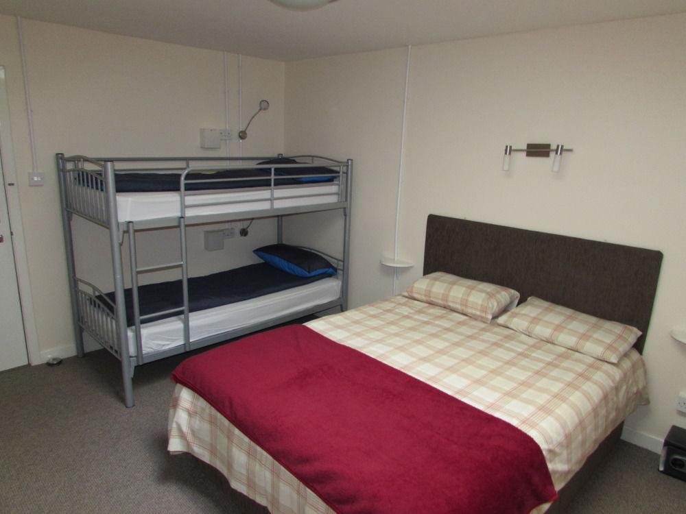 Ballater Hostel Bagian luar foto