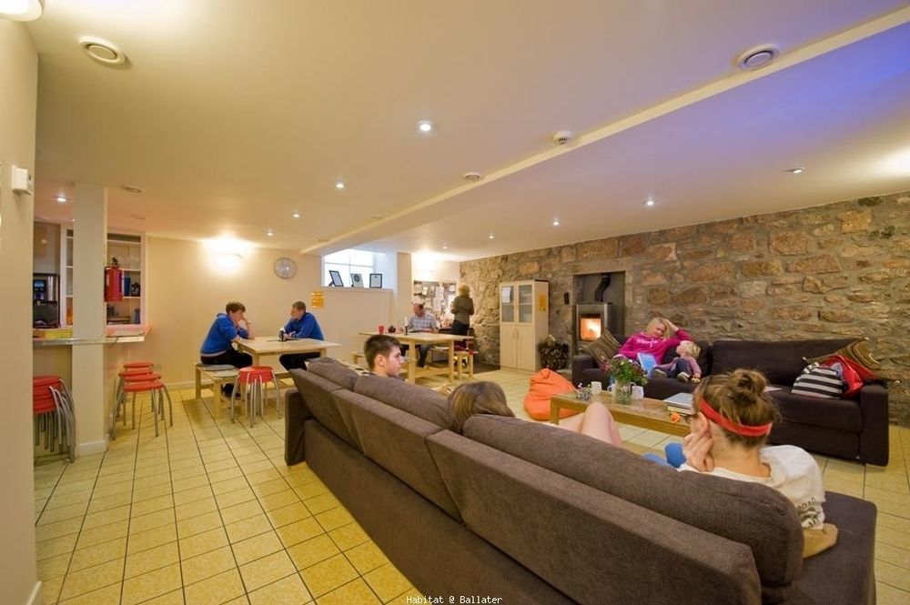 Ballater Hostel Bagian luar foto