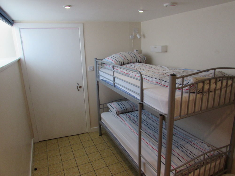 Ballater Hostel Bagian luar foto