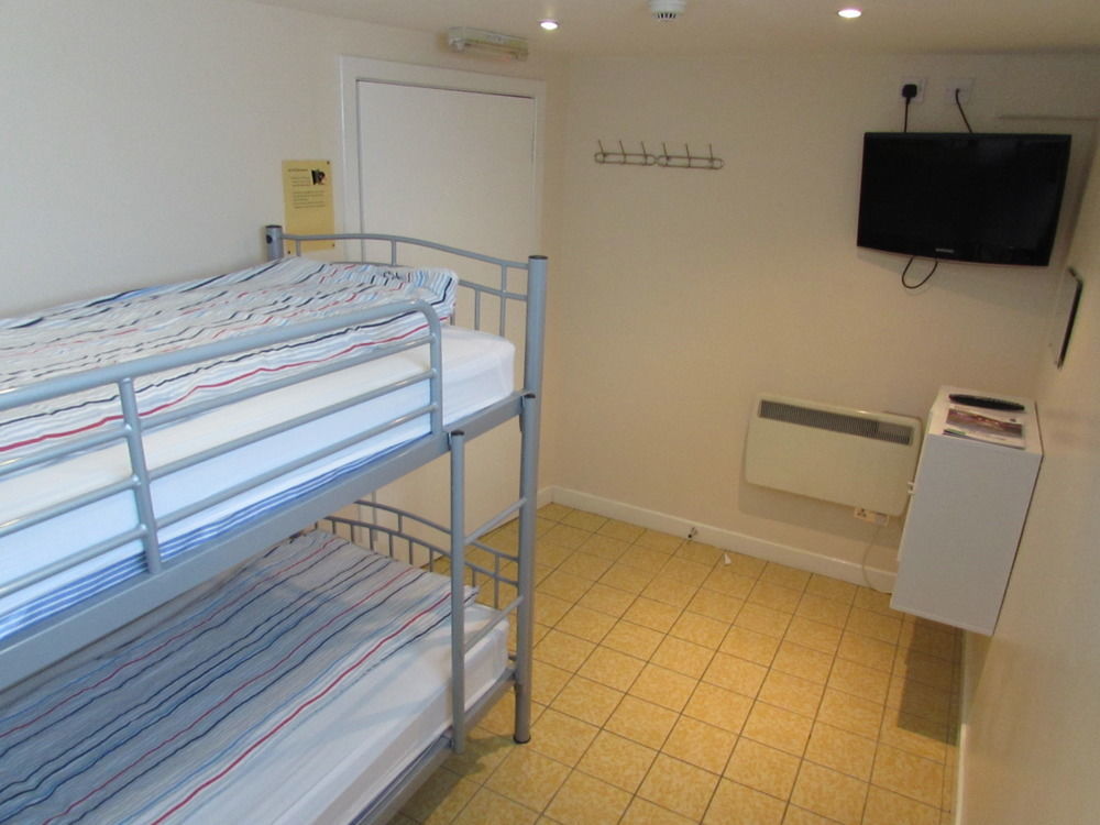 Ballater Hostel Bagian luar foto