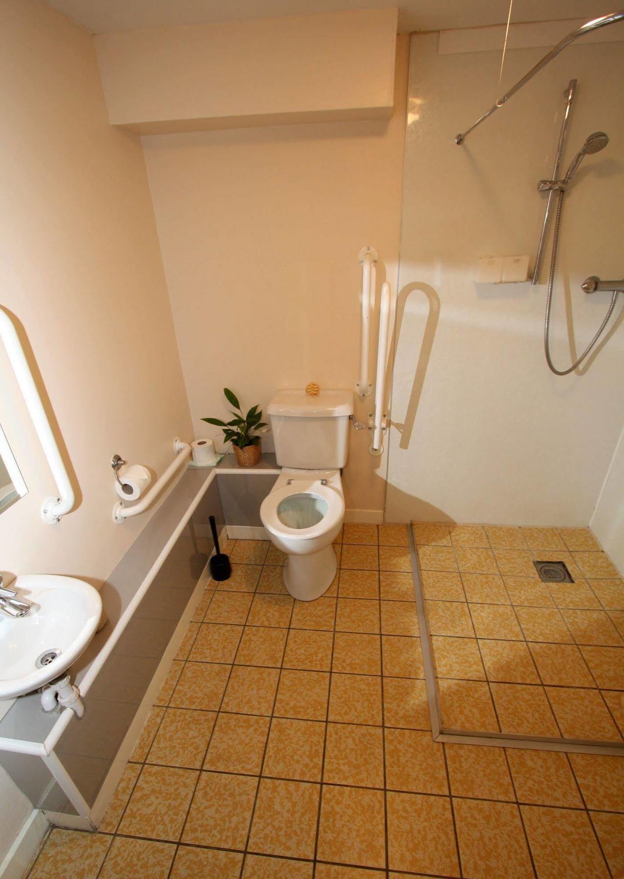 Ballater Hostel Bagian luar foto