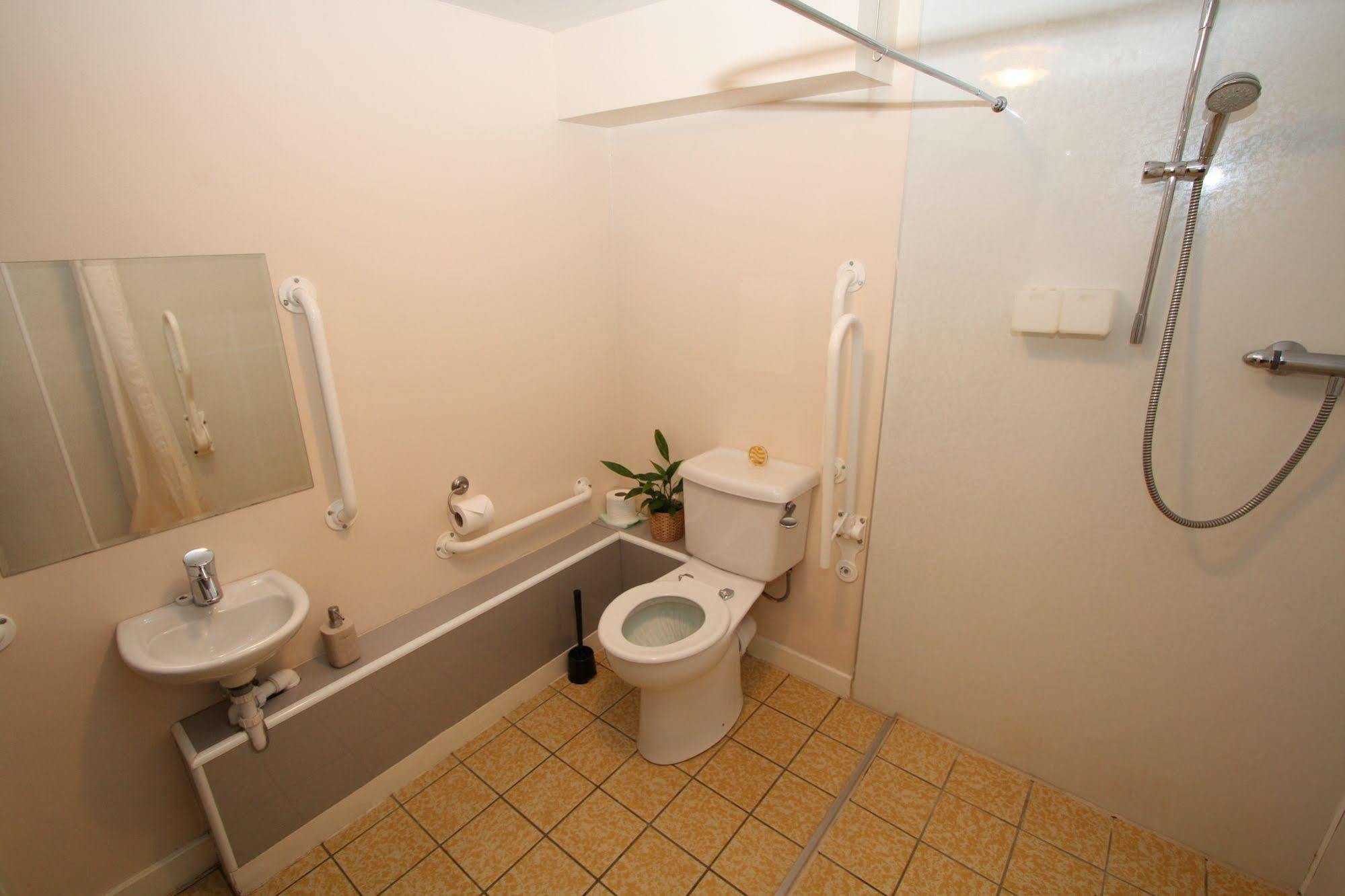 Ballater Hostel Bagian luar foto